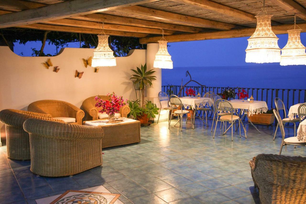 B&B Alta Marea Lipari Exterior photo
